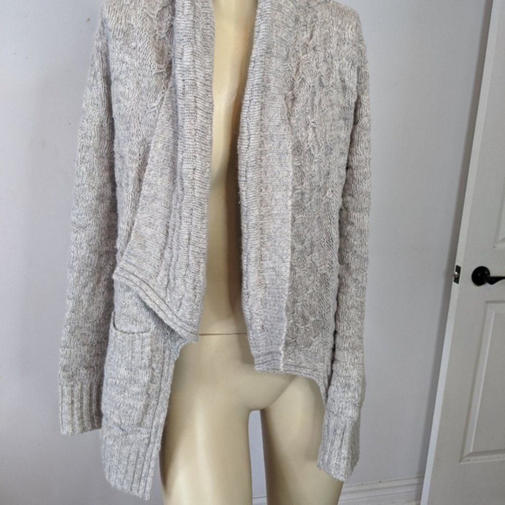 Aritiza Talula - knit sweater lambswool cashmere angora cardigan